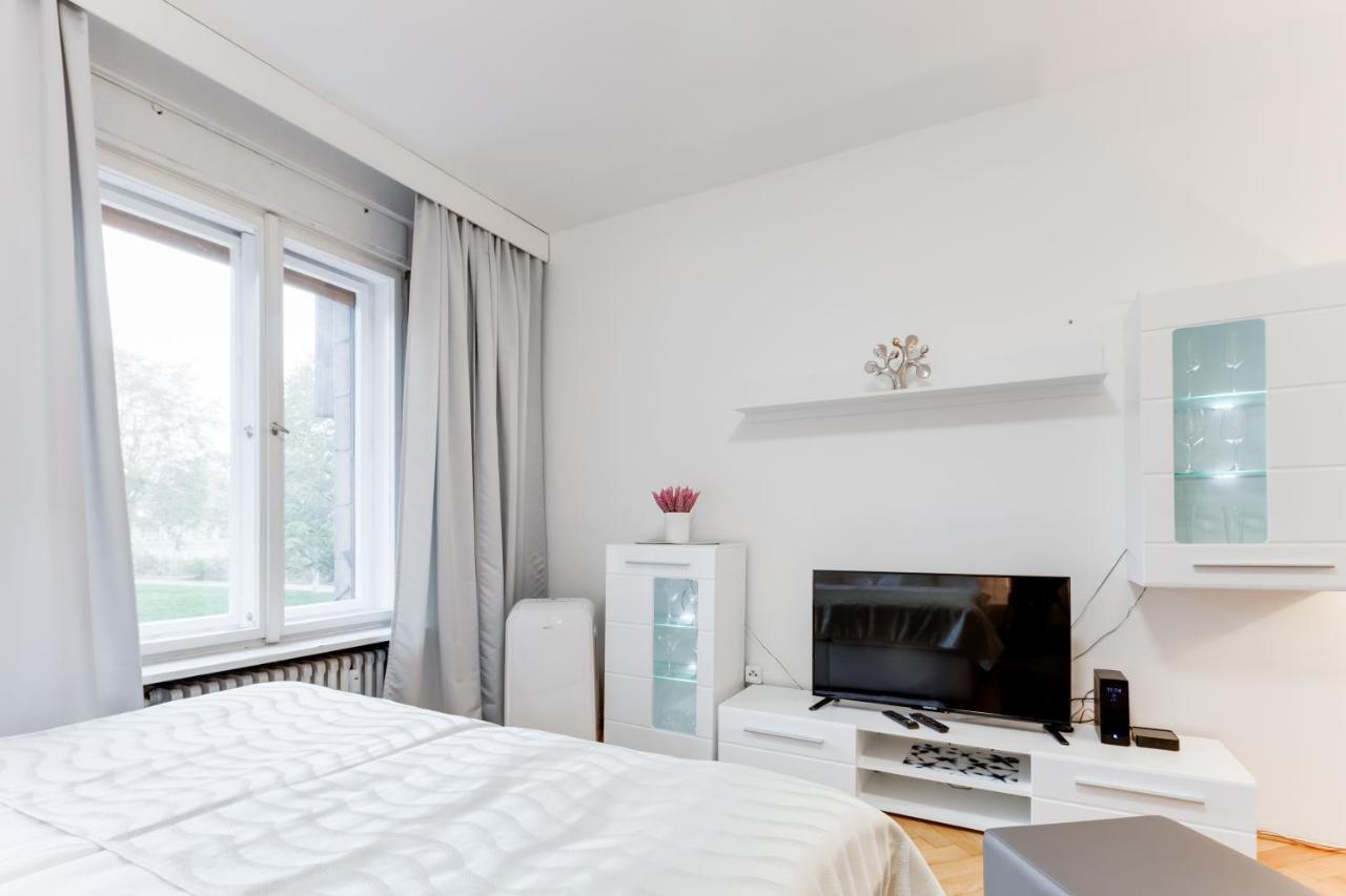 Exclusive Riverside Apartment In The Heart Of Prague Extérieur photo