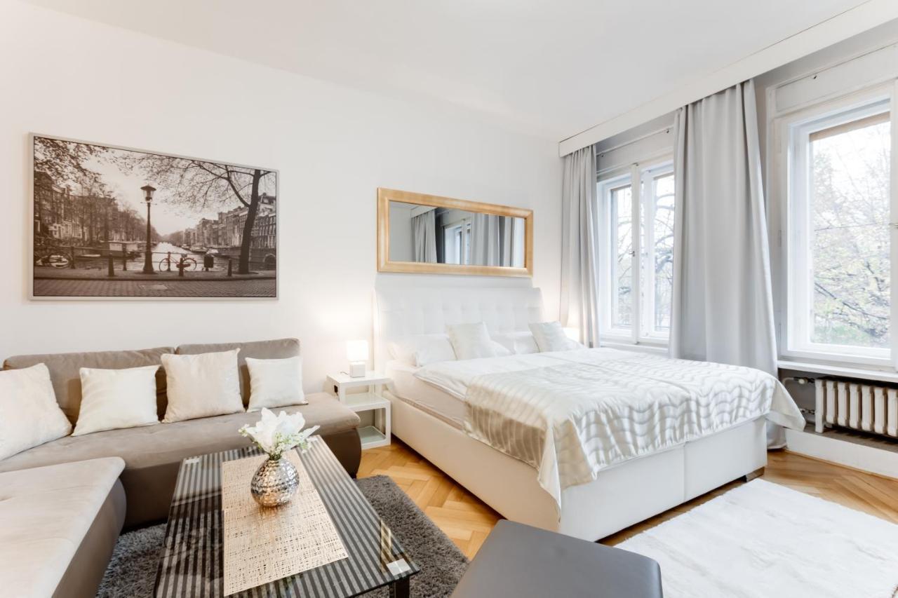 Exclusive Riverside Apartment In The Heart Of Prague Extérieur photo