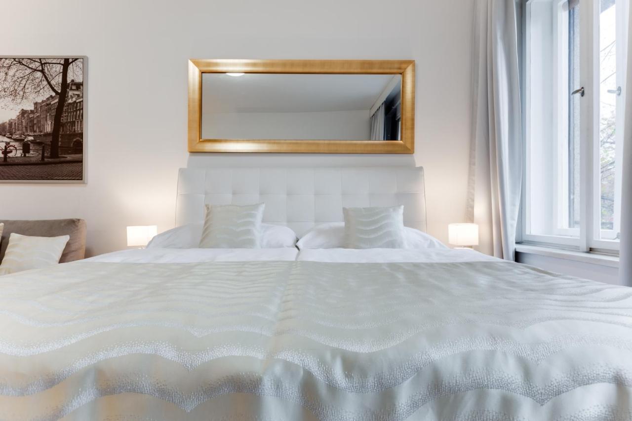 Exclusive Riverside Apartment In The Heart Of Prague Extérieur photo