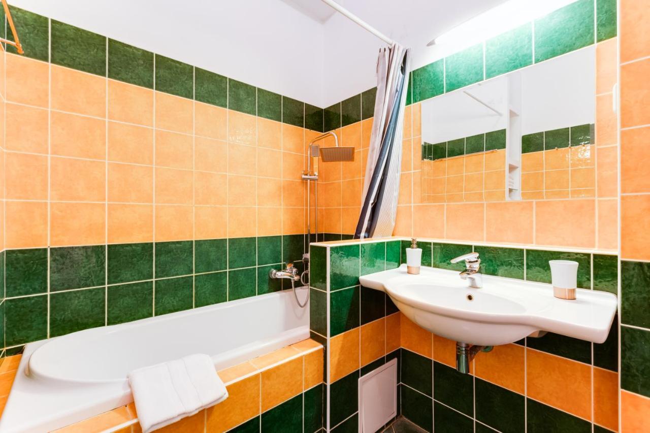 Exclusive Riverside Apartment In The Heart Of Prague Extérieur photo